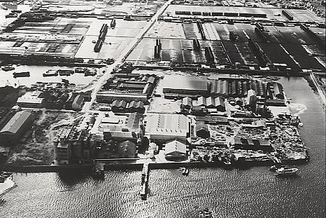 上空から見た市街の一部　1968年