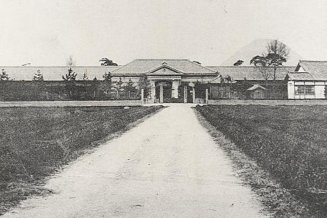 香川県立坂出商業学校（現坂出高校）　1905年