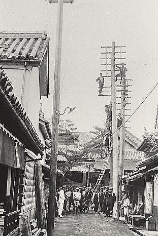 大黒町筋の風景（鎌田邸を見る）　1910年