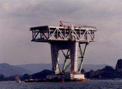 櫃石島斜張橋　1985年