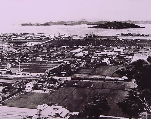 市街地展望（中央は倉敷紡績　現サティ）　1952