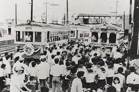 琴参電車サヨナラ風景　1963年