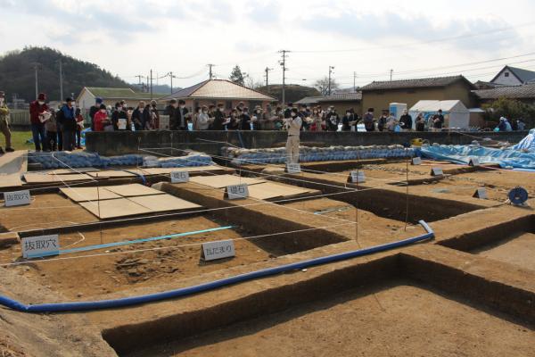 開法寺跡現地説明会状況１