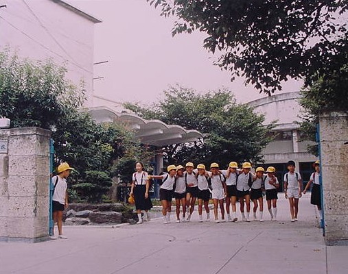 中央小学校4年生の下校風景