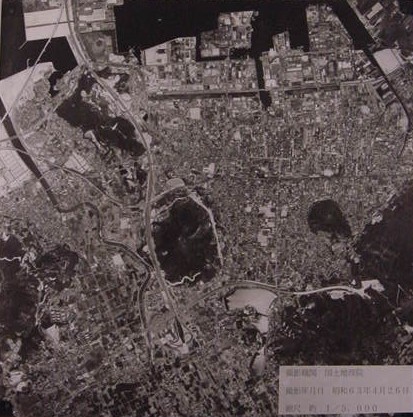 市街地の空撮写真1月5日，000　1988年