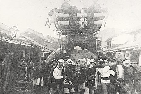 秋祭風景（旧内浜付近）　1912年－1925年頃