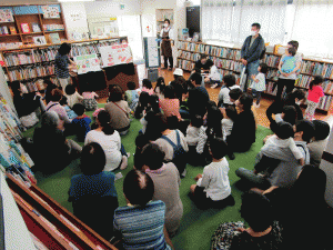 図書館まつり読み聞かせ