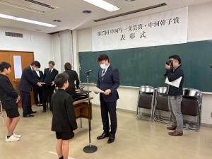 中河与一文芸賞写真