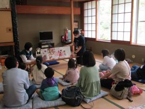 ほんのもり号　よみきかせ